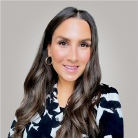 Julie Foubert, Hines